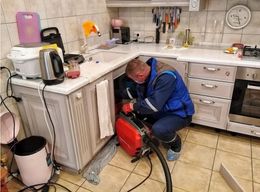 Kadiköy Tuvaletm Tıkandı