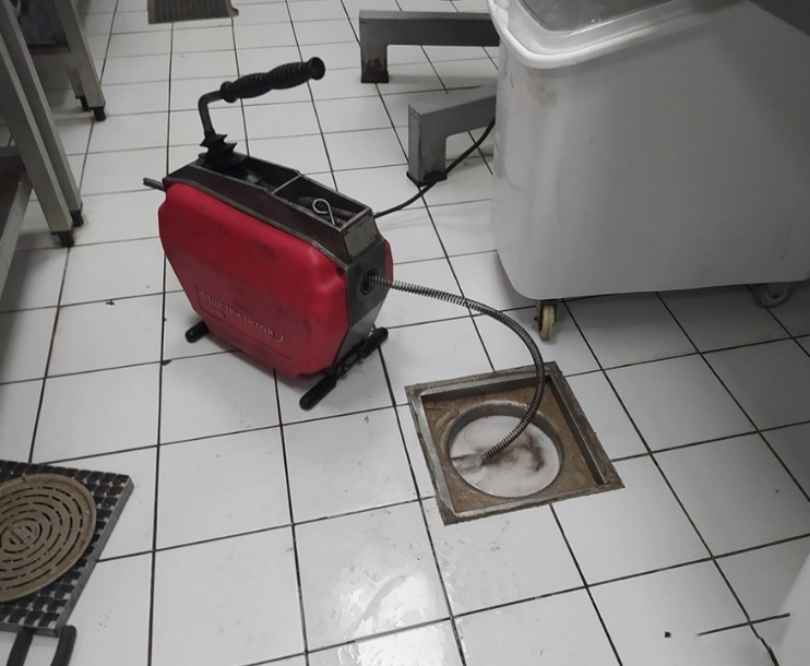 Kadiköy Tıkalı Mutfak gider borusu açan firmalar